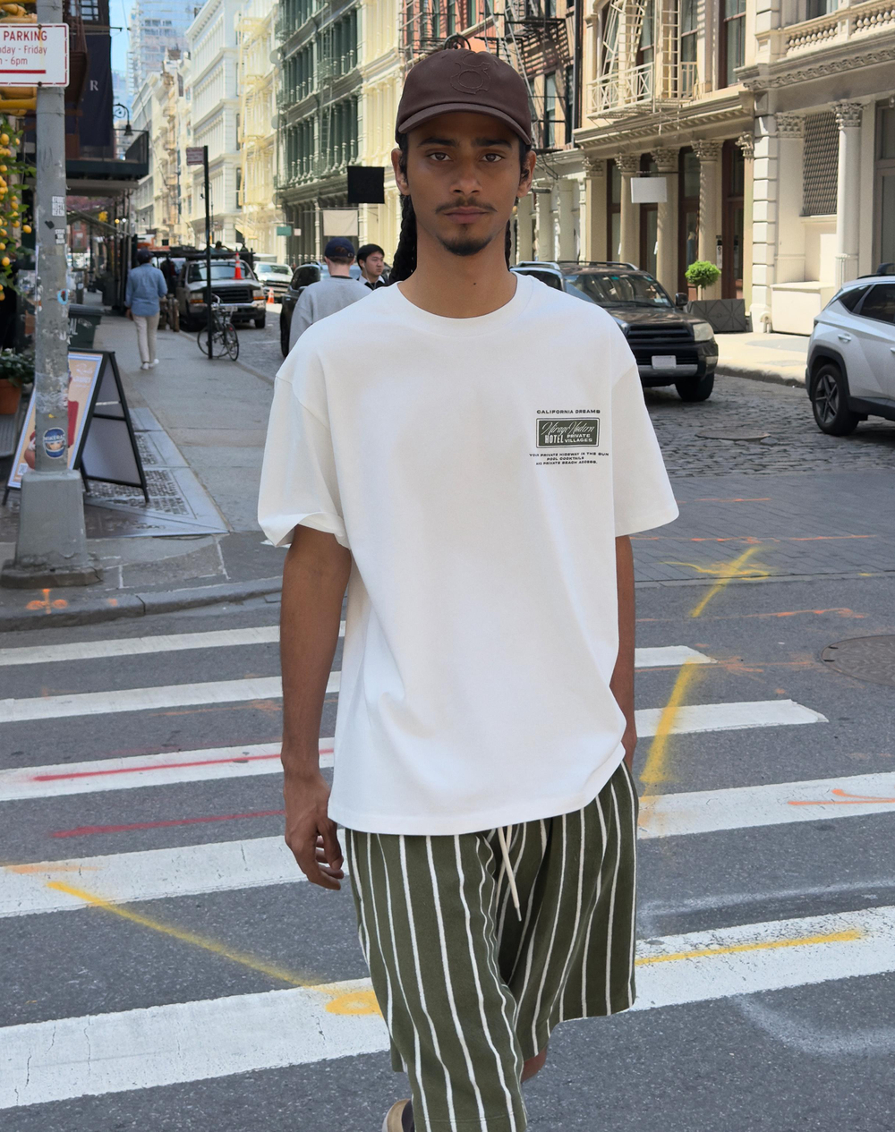 Мужская футболка boxy fit с принтом, арт. 2550/734 - BERSHKA