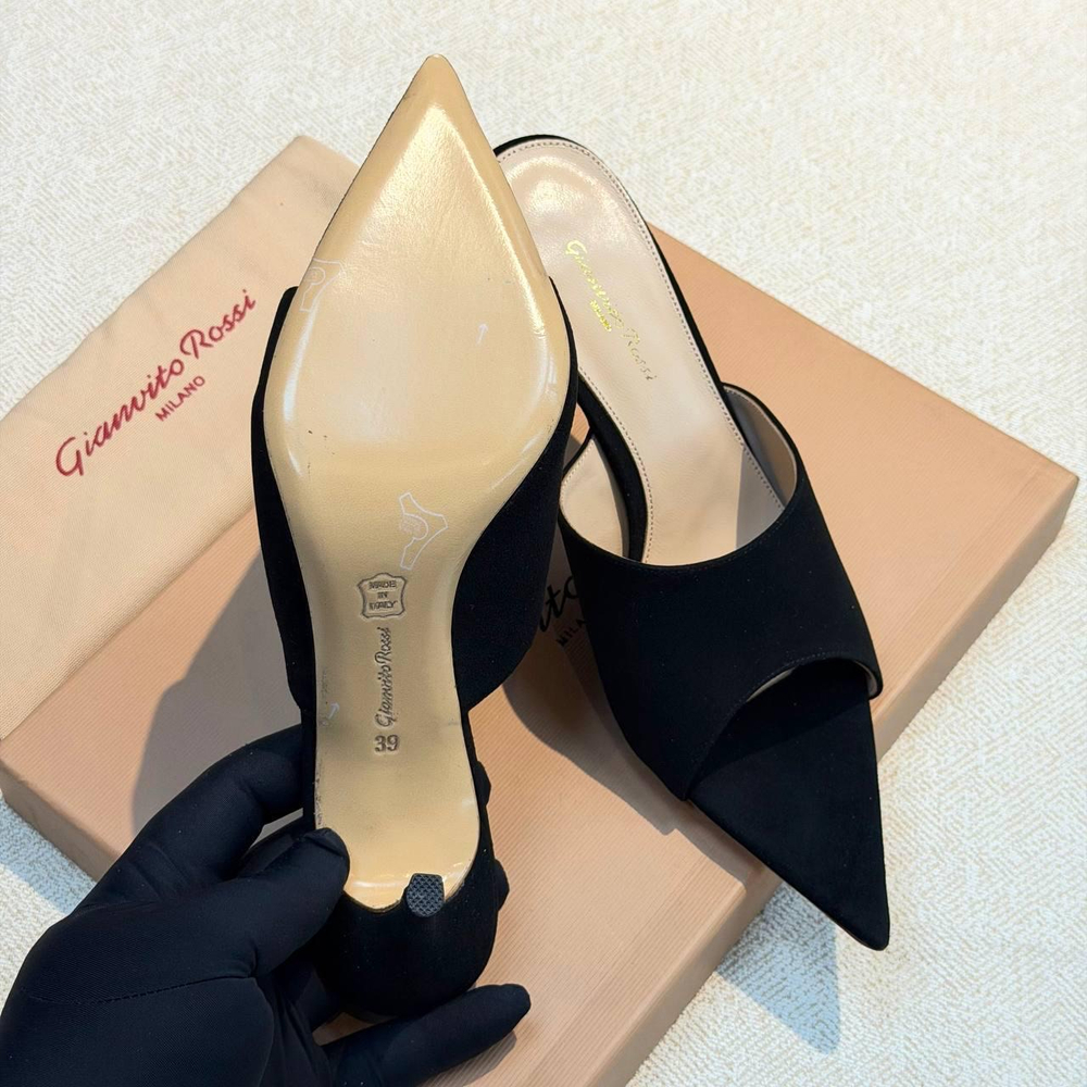 Сабо Gianvito Rossi