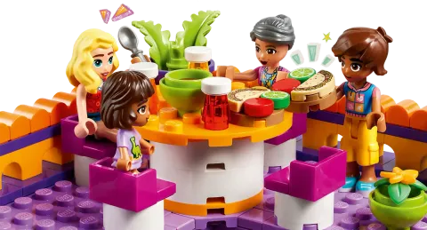 Конструктор LEGO Friends 41747 Закусочная Хартлейк-Сити