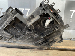 Фара правая ксенон Audi Q3 (8U) 11-14 Б/У Оригинал 8U0941044