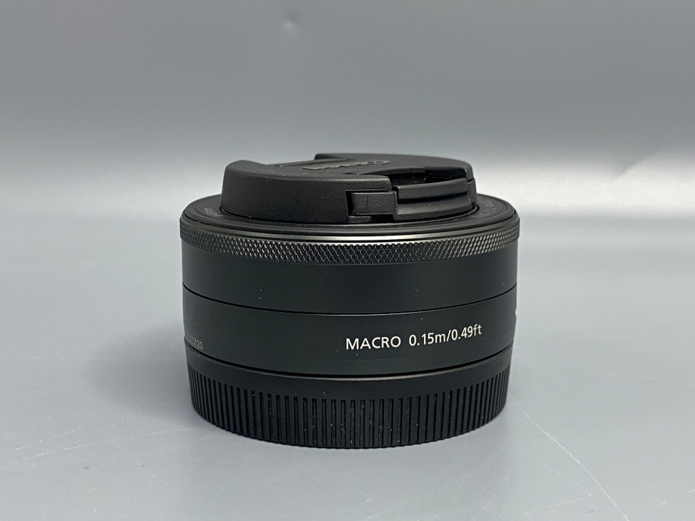 Canon EF-M 22mm f/2 STM