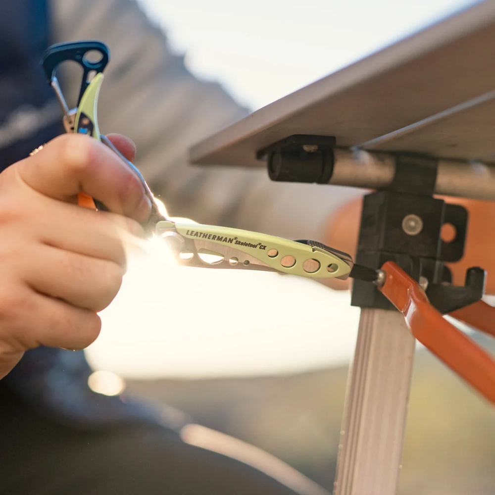 Мультитул LEATHERMAN Skeletool CX Verdant