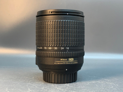 Nikon 18-135mm f/3.5-5.6G ED-IF AF-S DX Zoom-Nikkor