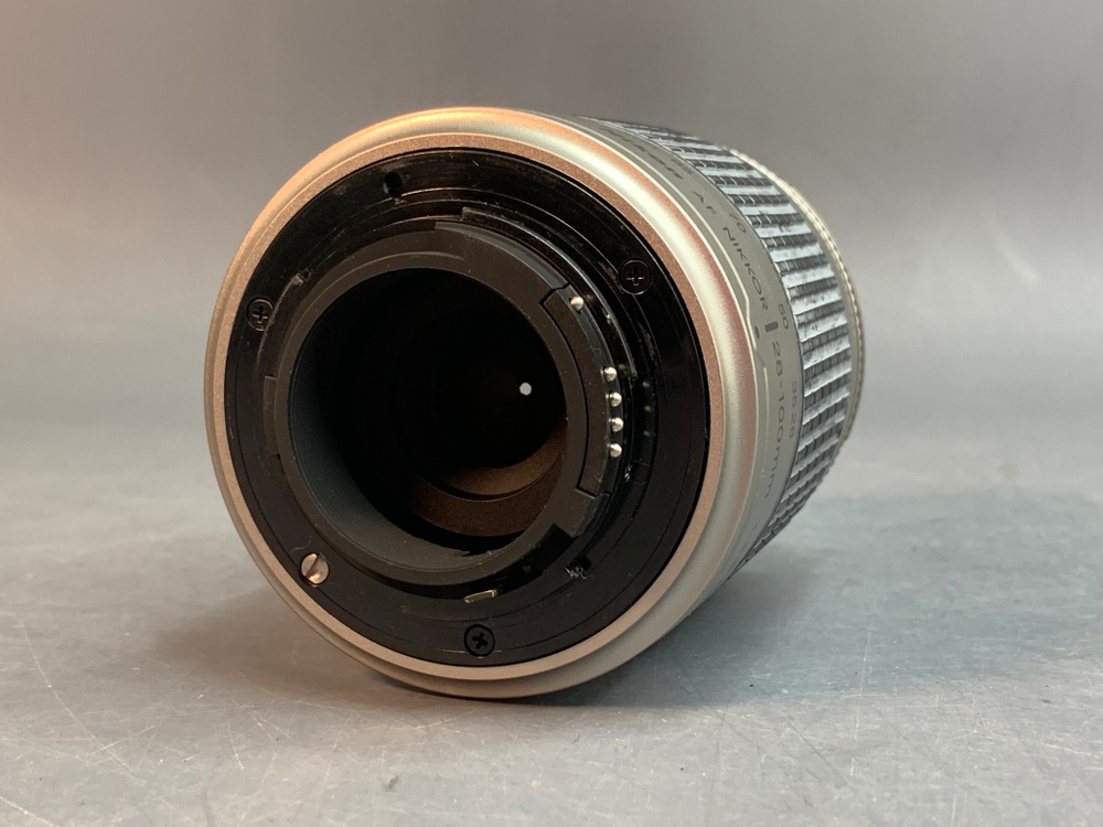 Nikon F65 kit 28-100mm