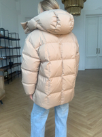 Пуховик средней длины с поясом Sesame Beige