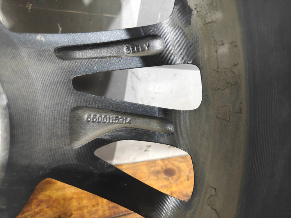 Диск колесный литой R18 Geely Coolray 19-нв Б/У Оригинал 6600115314