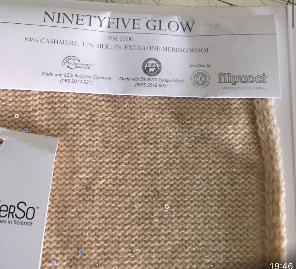 Ninetyfive Glow - Filpucci; 84% кашемир, 5% меринос, 11% шелк, пайетки голографические; 570м/100гр; col.3006 Rosa pallido бледно-розовый; Есть мал. бобинка 131гр. S702
