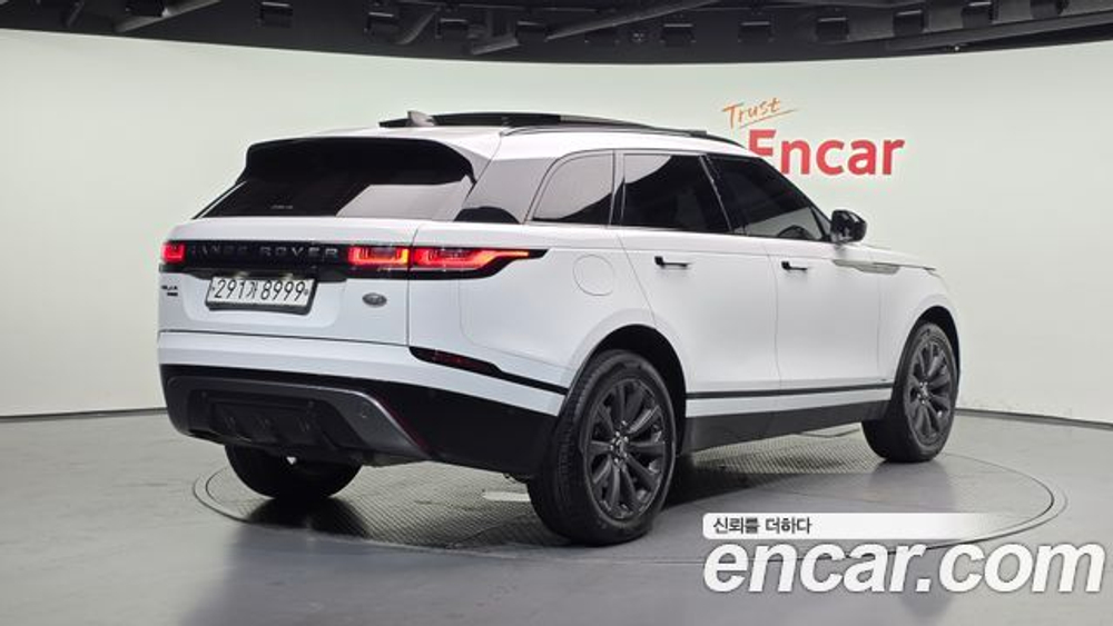 Land Rover Range Rover Velar 2.0 D240 R-Dynamic SE — 2019