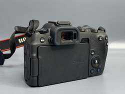 Canon EOS R8