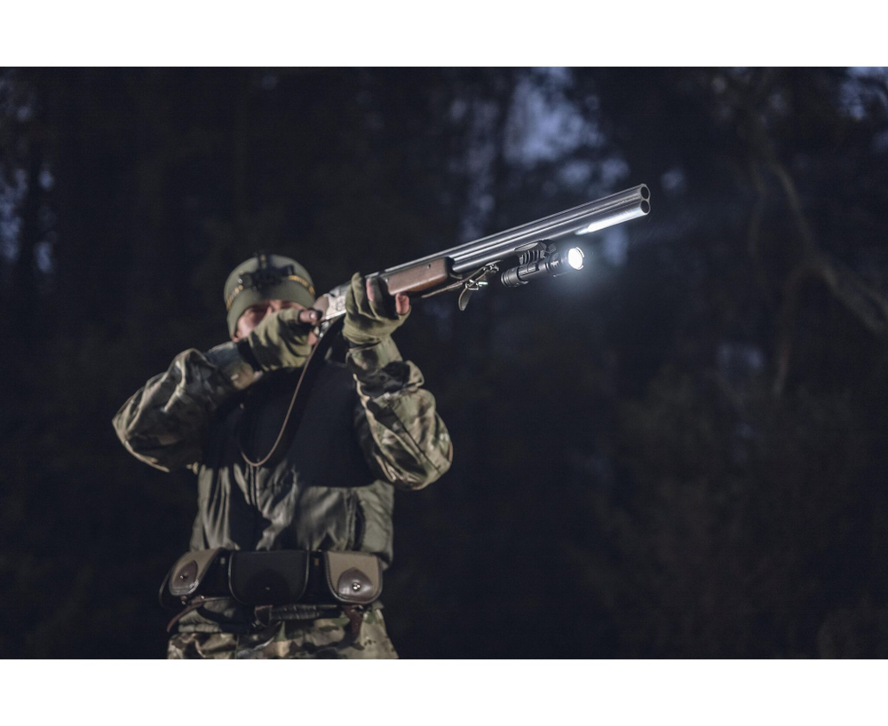 Фонарь Armytek Dobermann Pro Max F08401C 3000 люмен