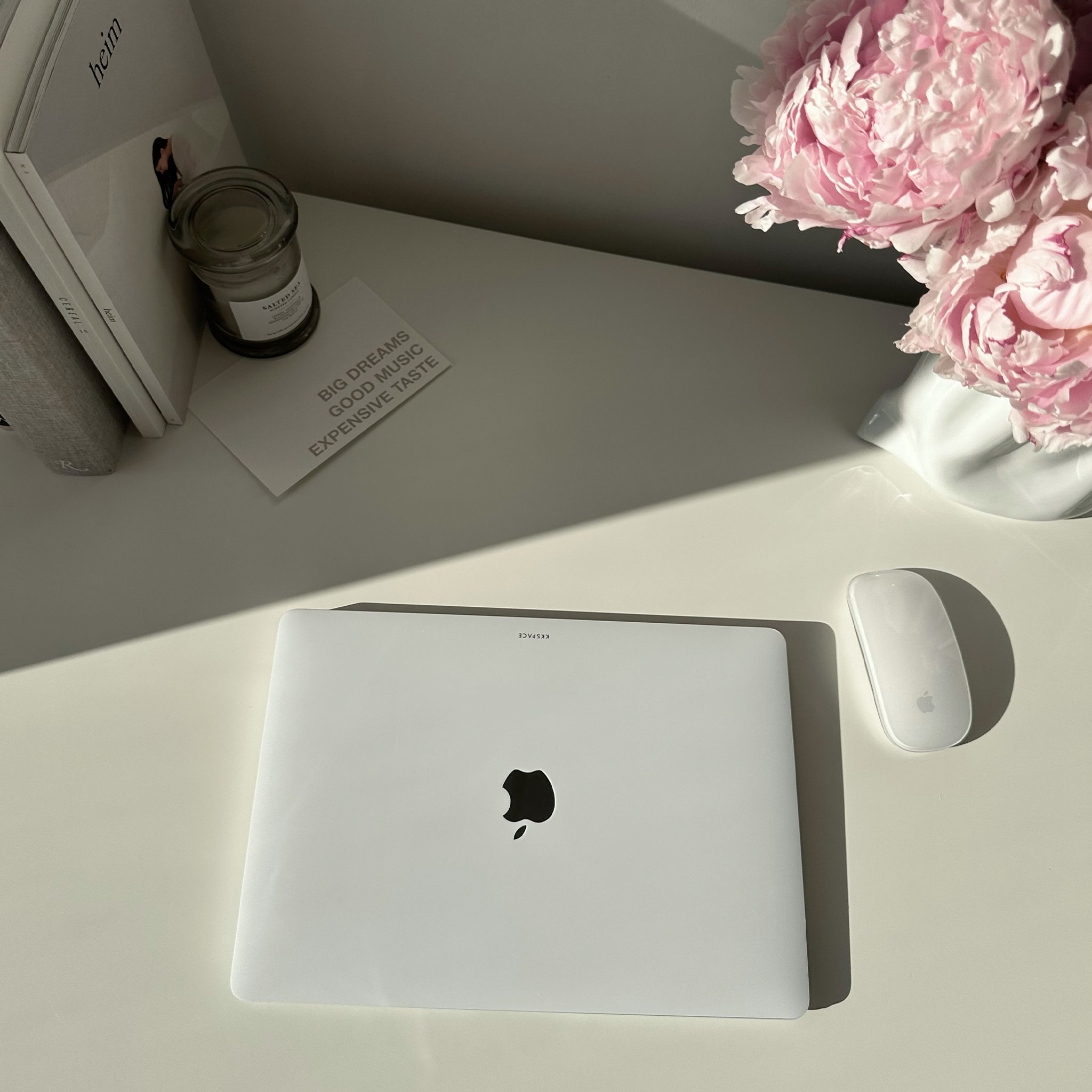 Виниловая наклейка BLANK для MacBook