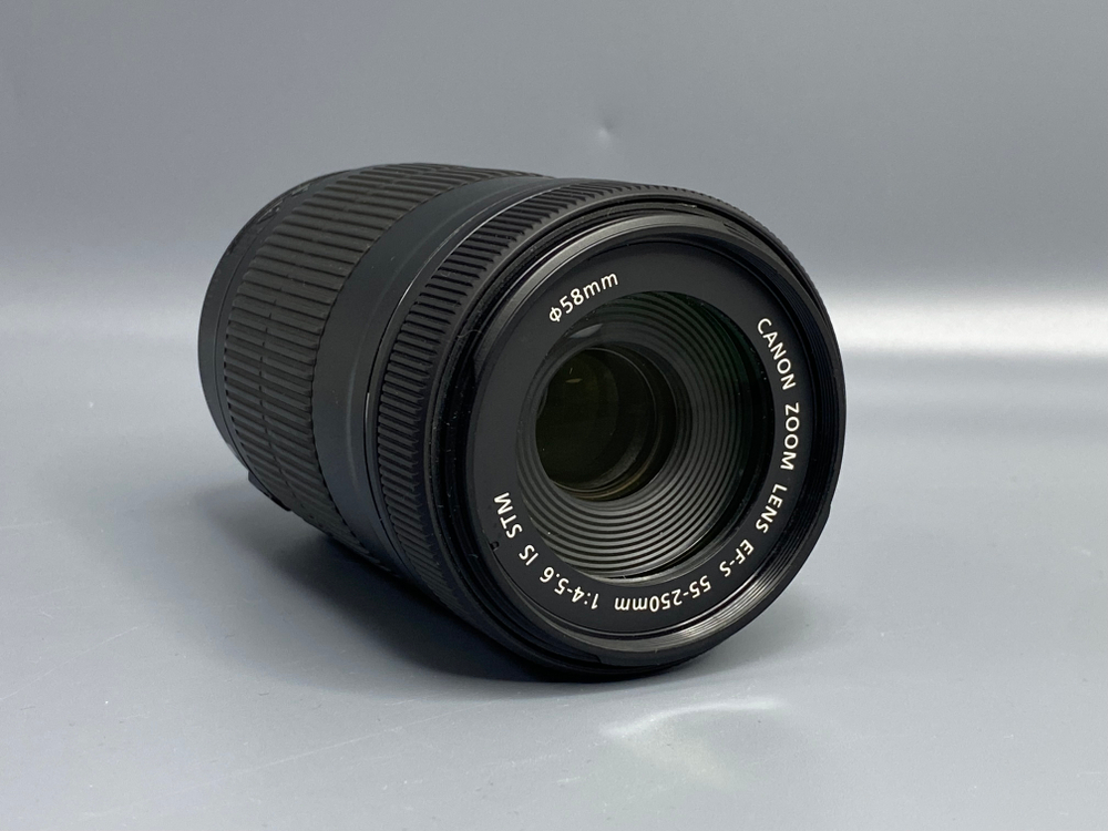 Canon EF-S 55-250mm f/4-5.6 IS STM