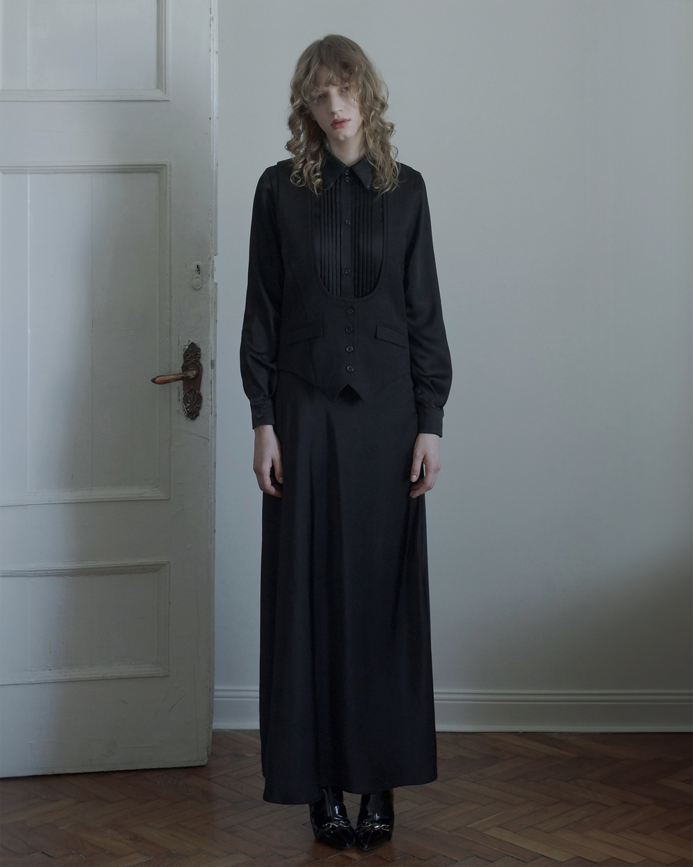 "Accurate" pleated blouse