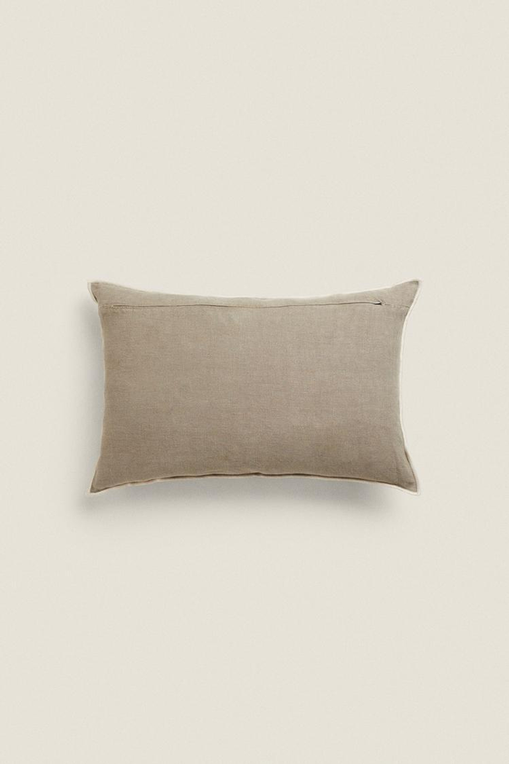 ZARA HOME ЧЕХОЛ НА ПОДУШКУ С ОВЕРЛОКОМ, СЕРОВАТО-КОРИЧНЕВЫЙ