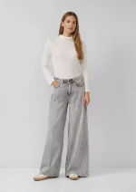Джинсы High Rise / Extra Wide Leg s.Oliver