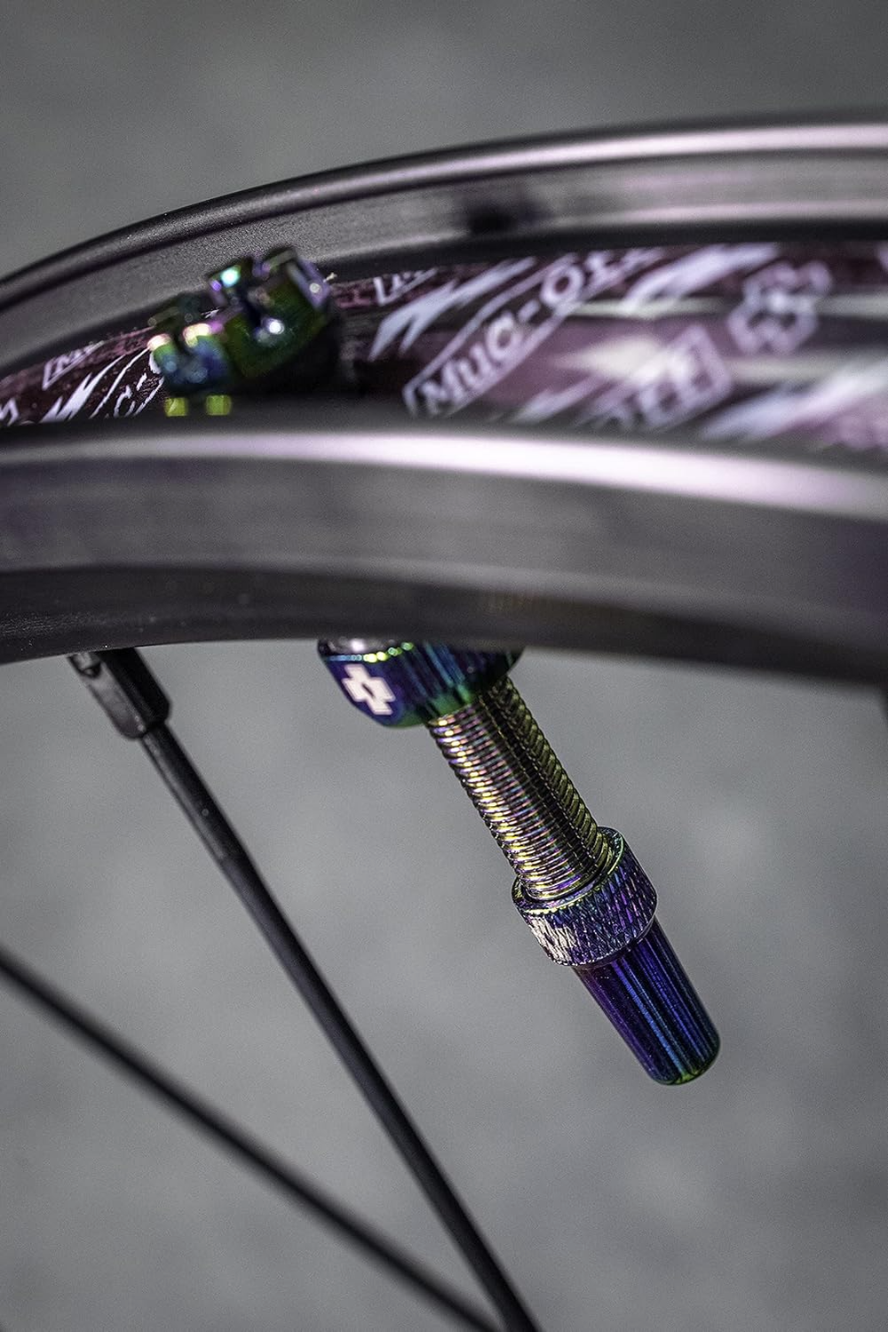 Ниппель бескамерный MUC-OFF Tubeless Valves V2 iridescent