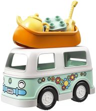 Конструктор LEGO Duplo Town 10946 Семейное приключение на микроавтобусе