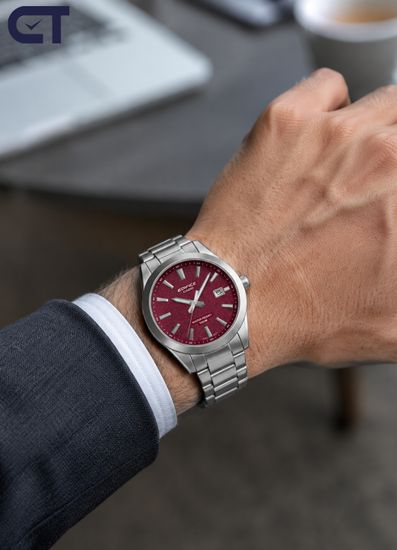 CASIO EFV-160D-4AVDF EDIFICE мужские наручные часы — компактная стальная модель с красным циферблатом