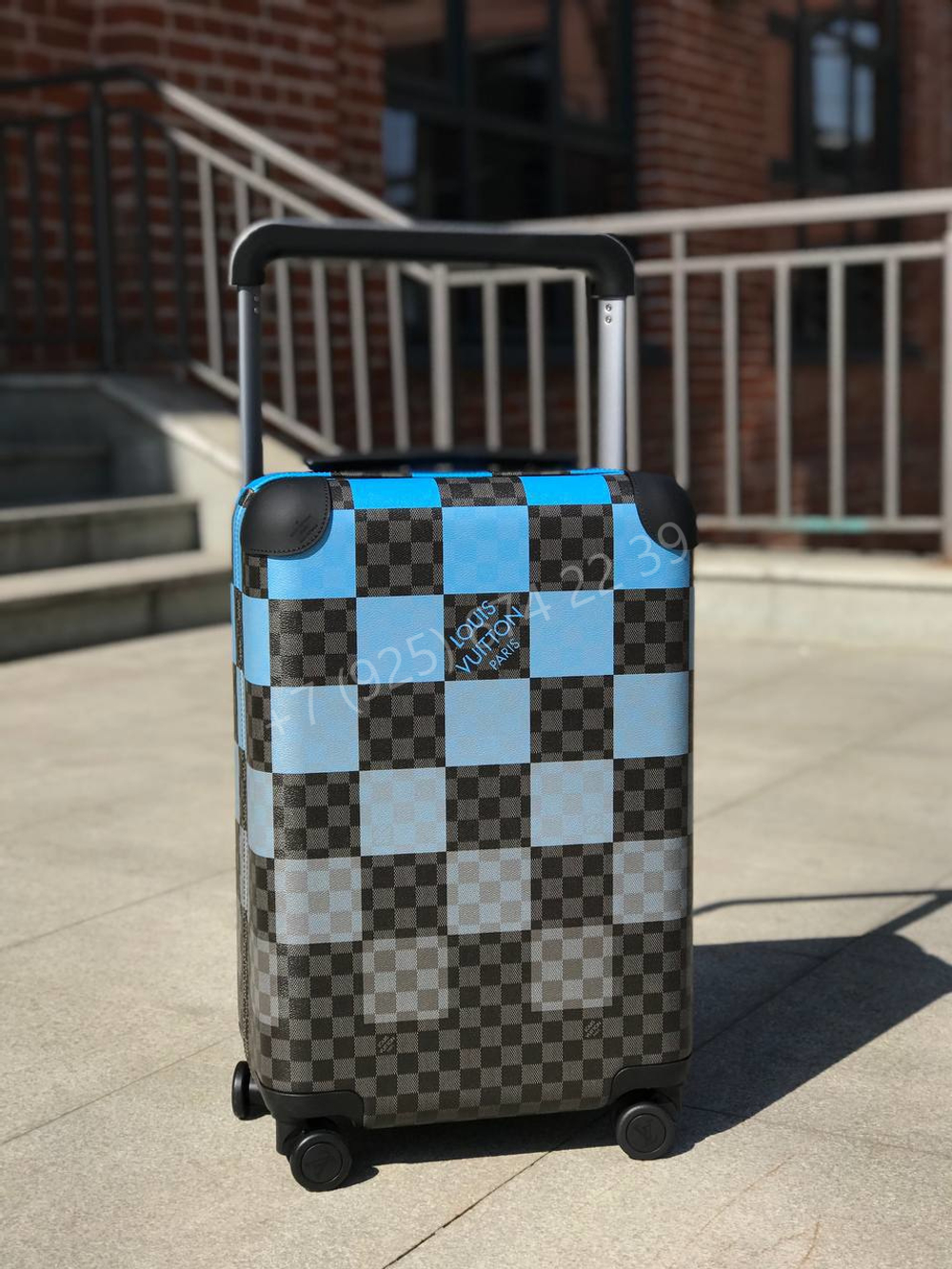 Чемодан Louis Vuitton