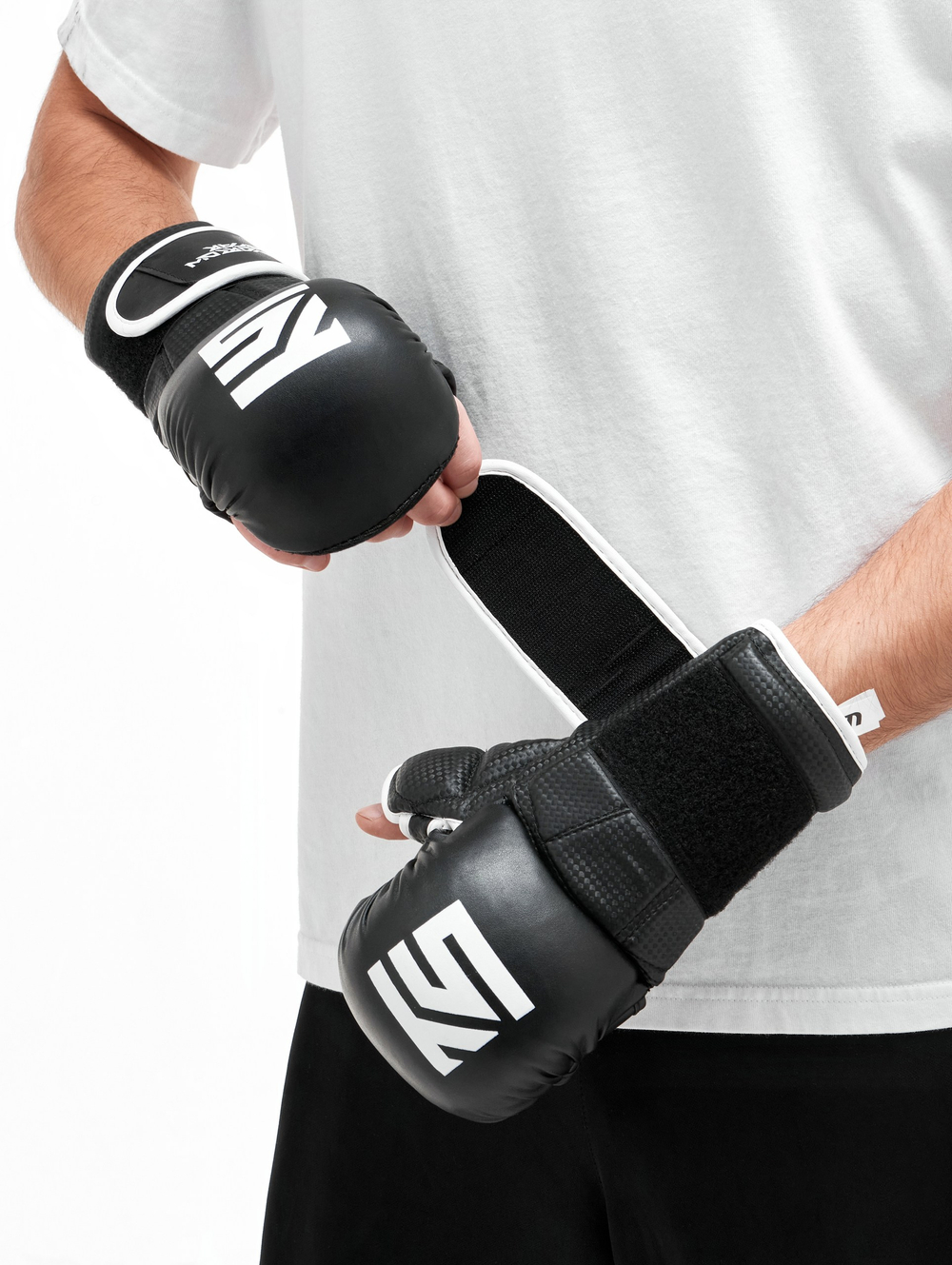 Перчатки для ММА M8 Full Contact Sparring Gloves Tomorrow Star (для боев)