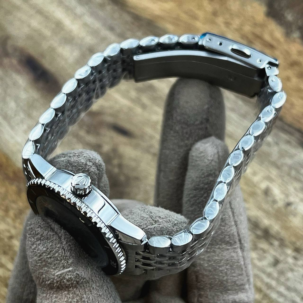 Часы Rado
