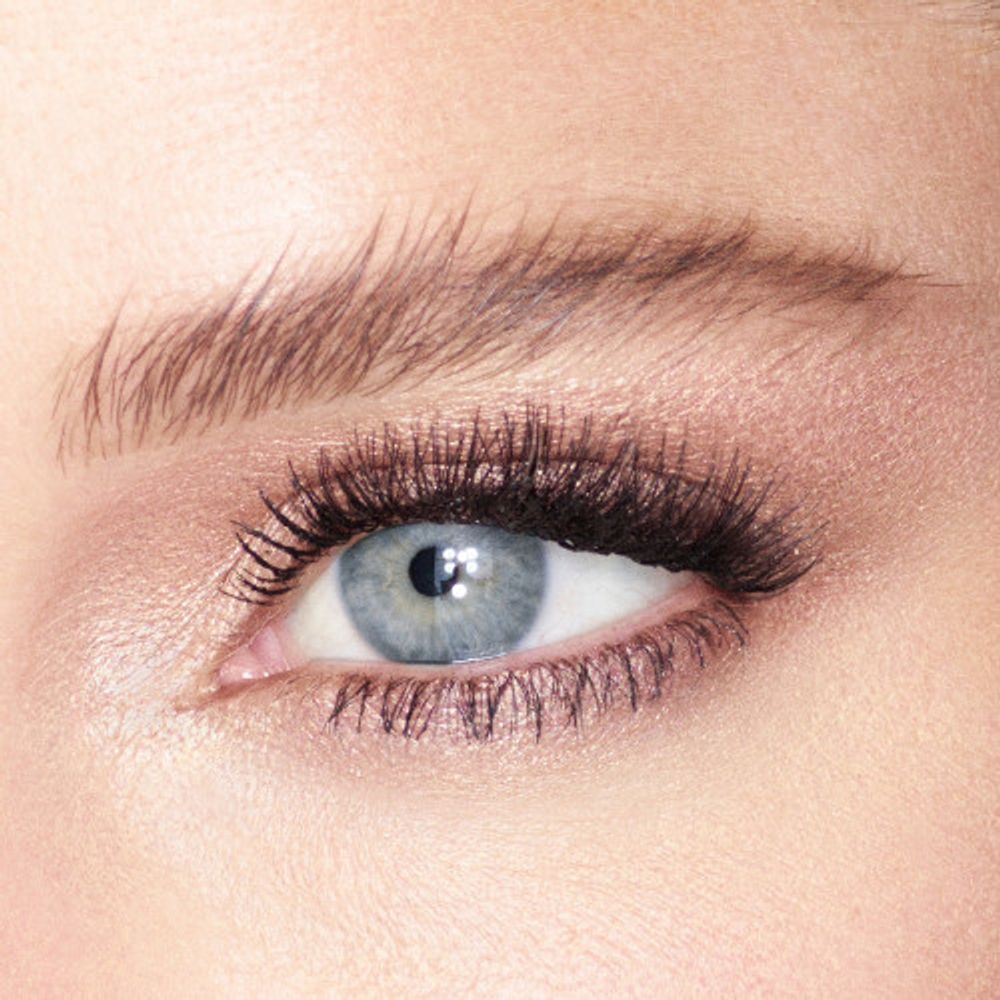 Кремовые тени Charlotte Tilbury Eyes to Mesmerise Eyeshadow Champagne