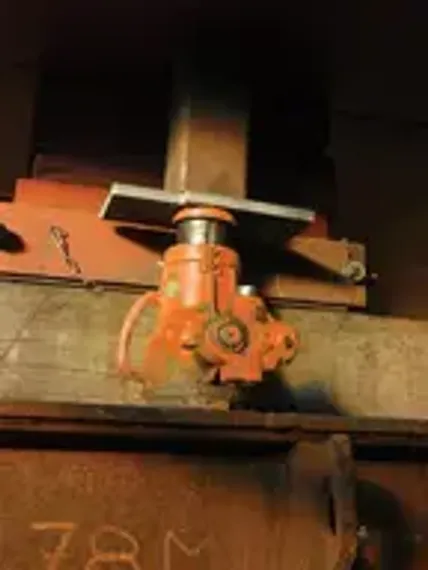 Домкрат механический Holmatro JJ 10011