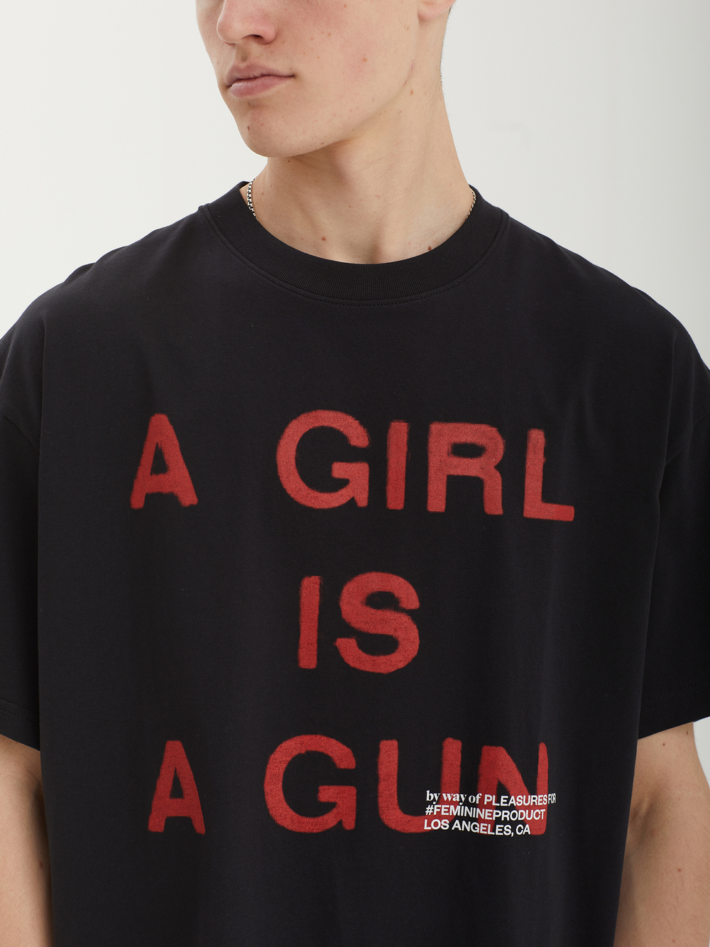 Мужская Футболка Girl Is A Gun