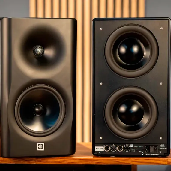 Dutch &amp; Dutch 8c Studio Speaker Black