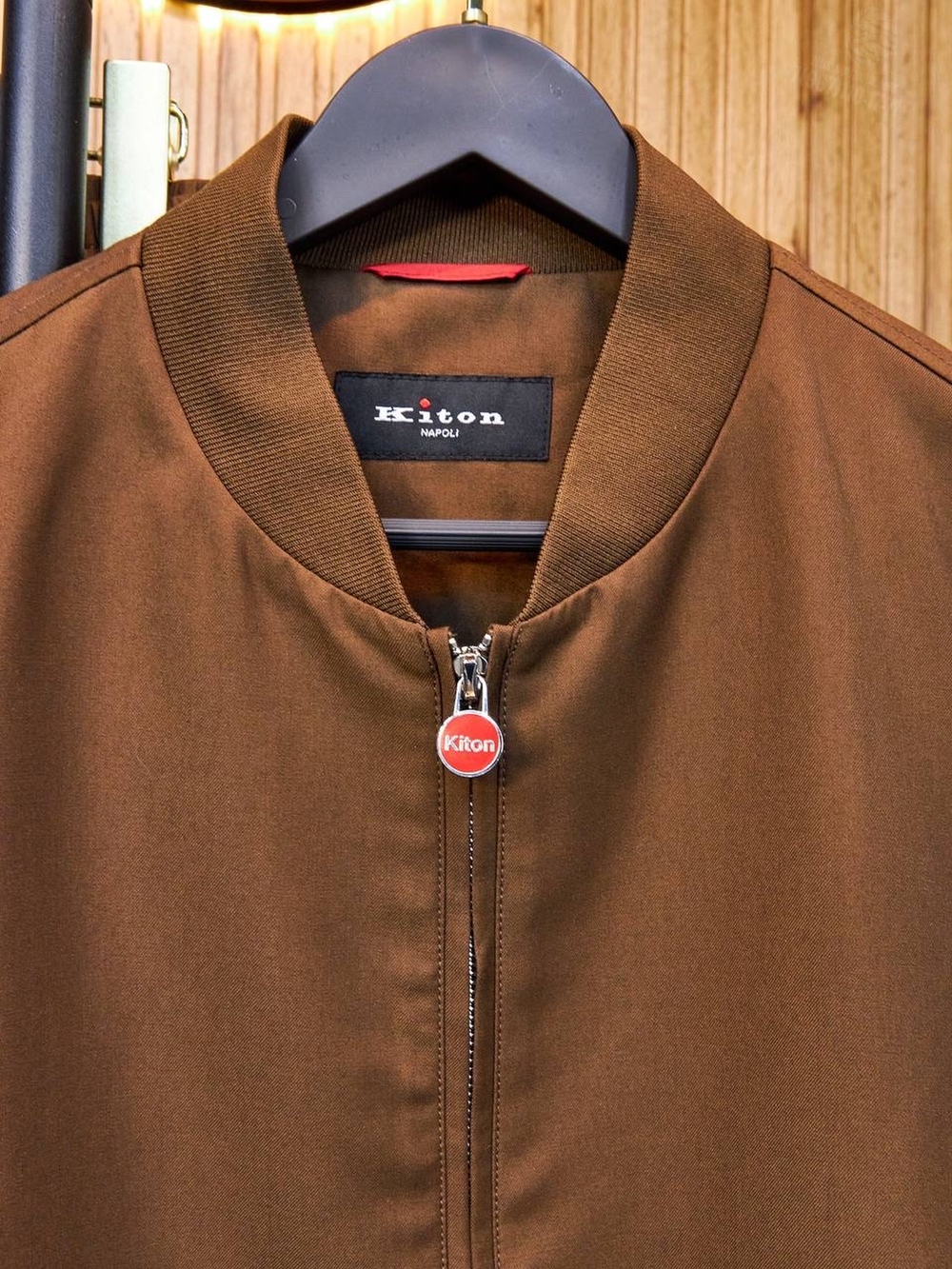 Костюм Kiton