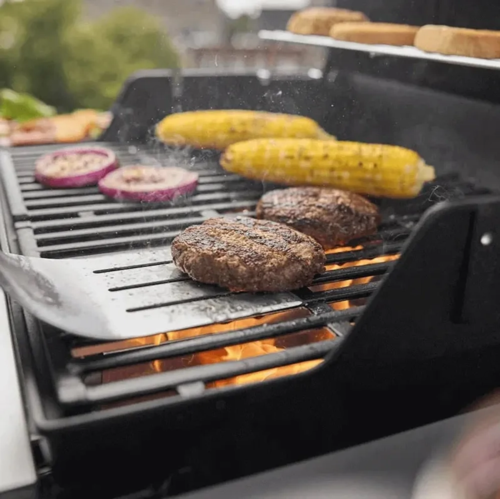 Газовый гриль Weber Spirit E-315, черный