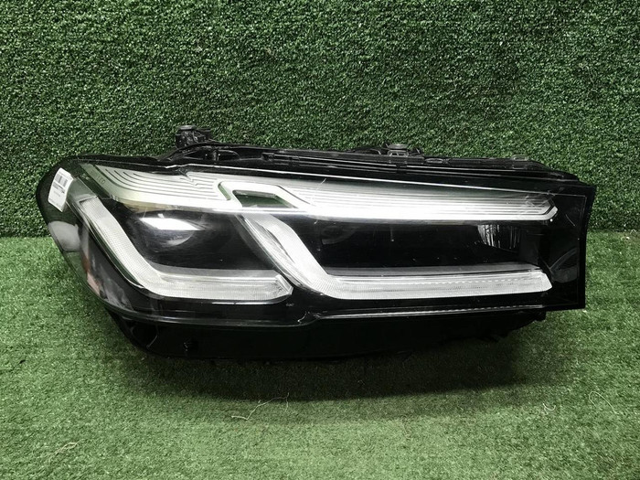 Фара правая BMW 5er G30 (2020-2023) LED