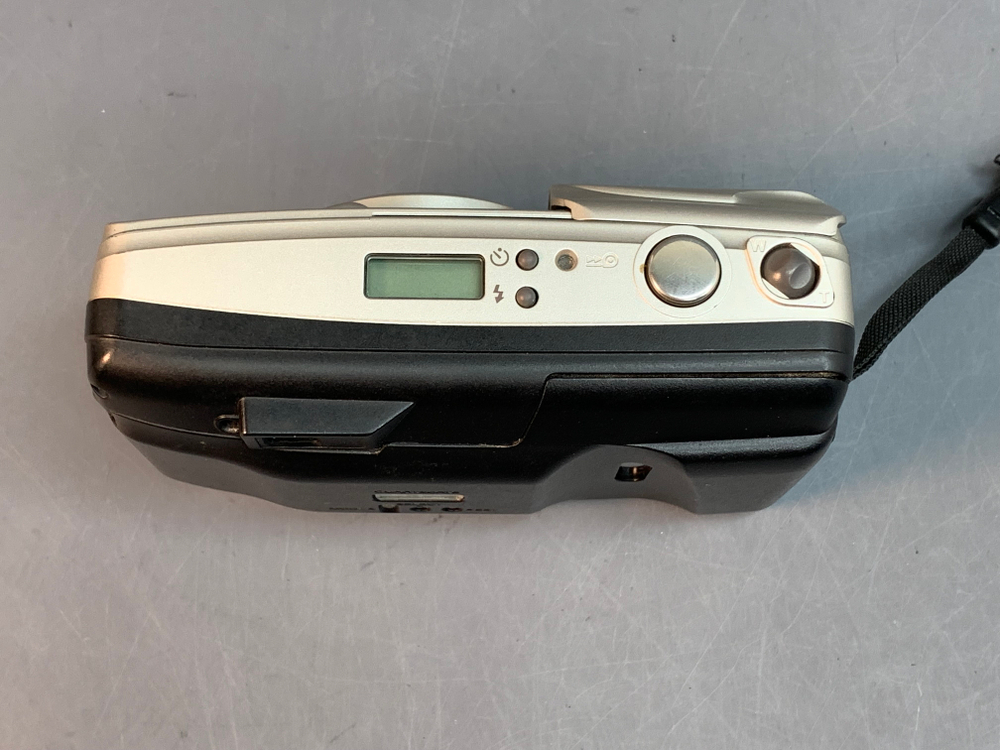 Olympus SuperZoom 70G