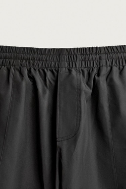 ZARA БРЮКИ WATER-REPELLENT С КОНТРАСТНОЙ ОТДЕЛКОЙ, ЧЕРНЫЙ