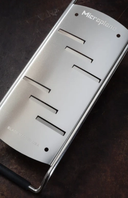 Microplane Большая бритва Gourmet для сыра пармезан EAN 098399450063