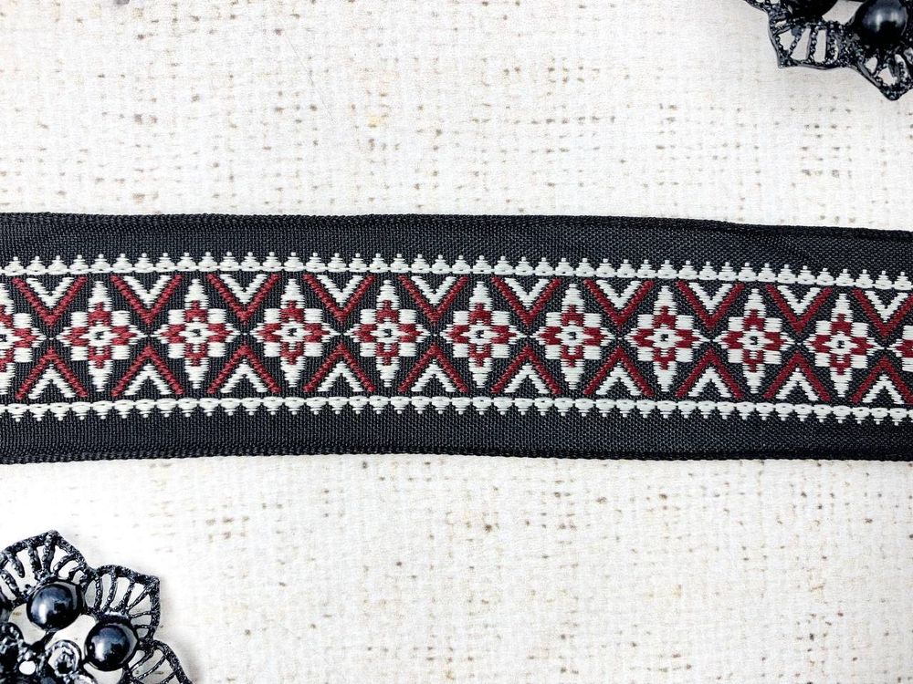 Тесьма жаккард, ш. 4 см, чёрный/бордовый (НАРЕЗКА)