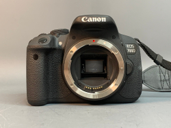 Canon 700D Kit 18-55mm IS STM 1.070 кадров