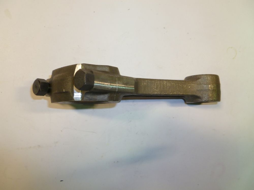 Шатун SDG-10 000 (Connecting rod assy,R2V840-04006,04009,04007)