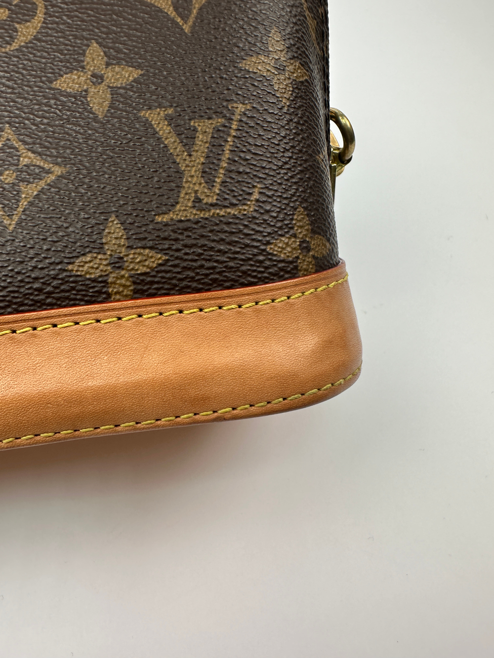 Сумка Louis Vuitton Alma BB