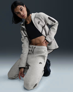 Nike Sportswear Tech Fleece Женские джоггеры с нормальной посадкой - NIKE