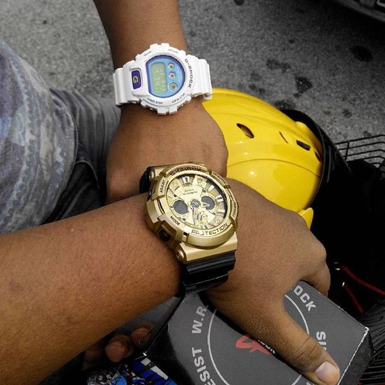 Наручные часы Casio G-Shock GA-200GD-9B2ER