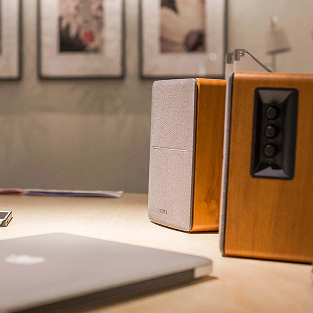 Edifier R1280T Brown — активная полочная акустическая система (2.0)