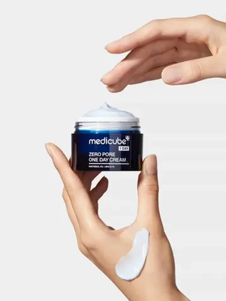 Medicube Крем с салициловой кислотой и пантенолом для сужения пор Zero Pore One Day Cream 50 мл