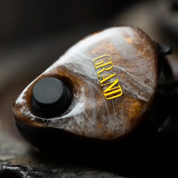 FATfreq Grand Maestro Universal Brown