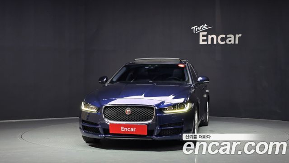 Jaguar XE 20d — 2016