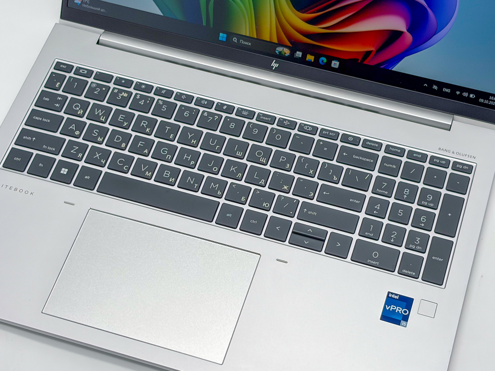 Ноутбук HP EliteBook 860 G9 ( i5-1245U )