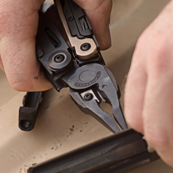 Мультитул Leatherman MUT® Black