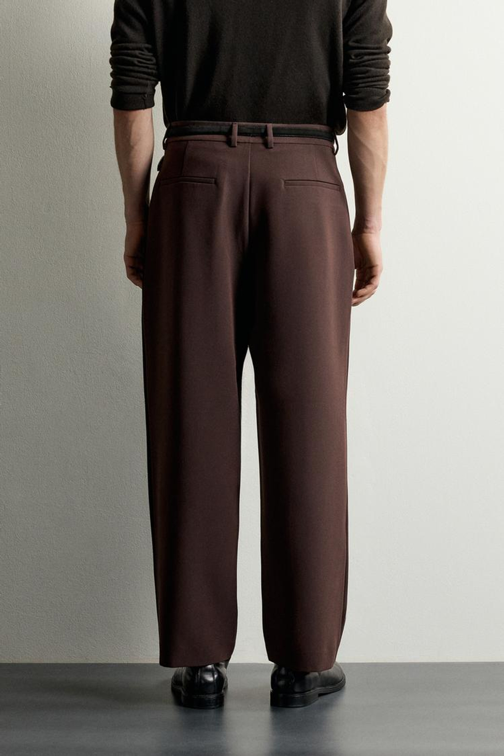 ZARA БРЮКИ RELAXED FIT СО СКЛАДКАМИ, ГРАНАТОВЫЙ