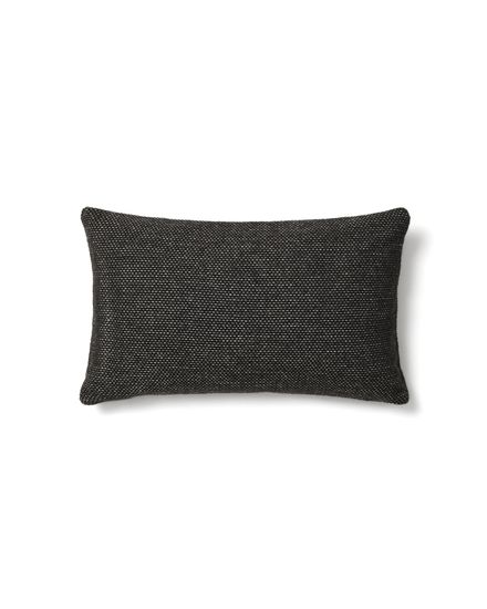 Чехол для подушки Elira из шерсти и хлопка черного цвета 40 x 60 см