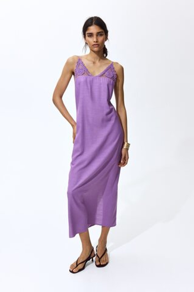 Платье из смеси льна с имитацией вязания крючком - H&M